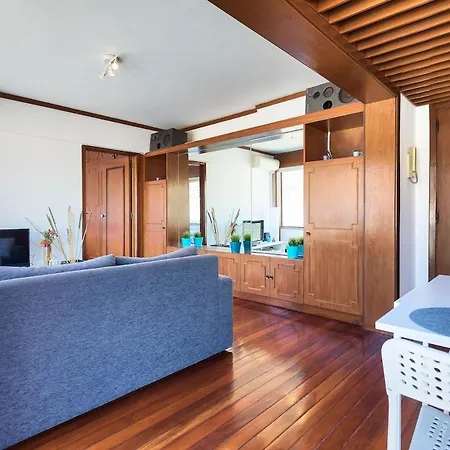 Floor 805 Apartman *